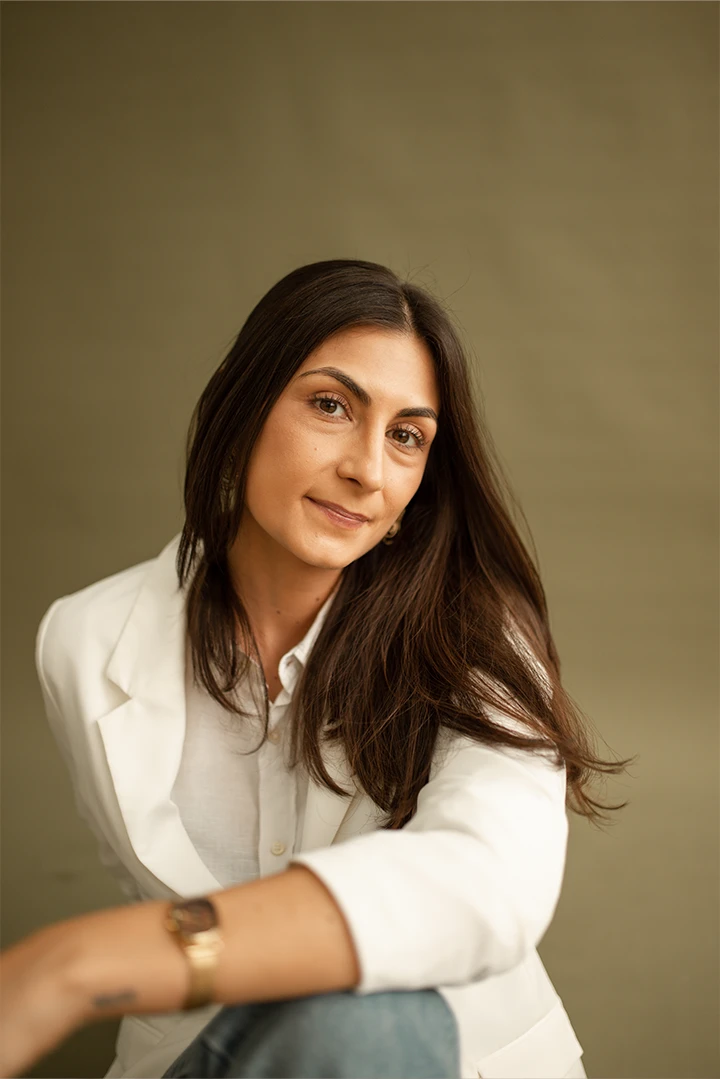 Dra. Daniella Baltadakis, reumatologista em Campinas